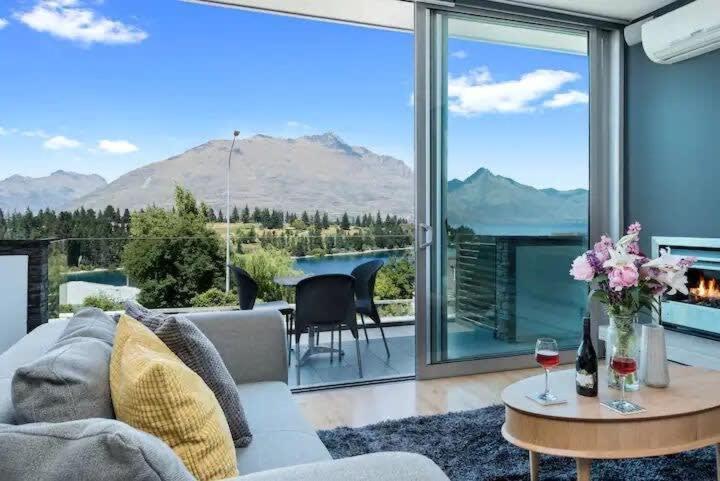 Luxury Lake View - 1 Bedroom Queenstown Exterior photo