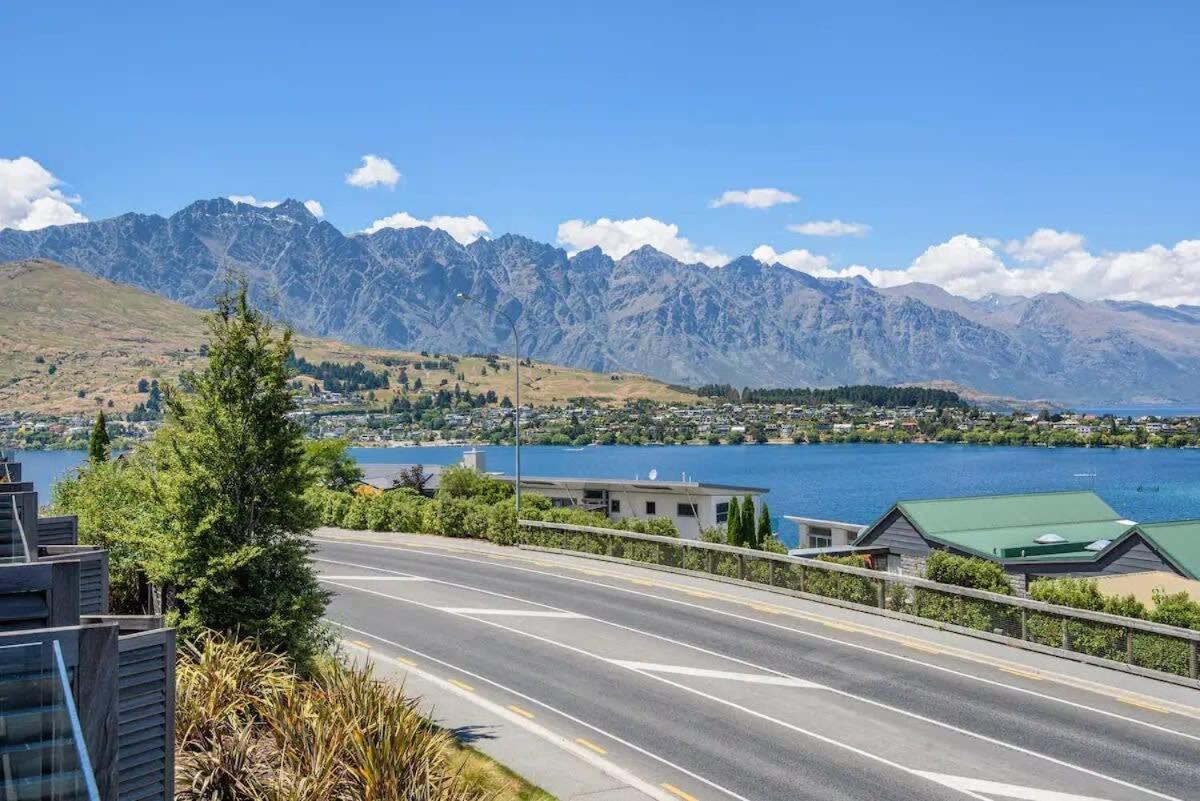 Luxury Lake View - 1 Bedroom Queenstown Exterior photo